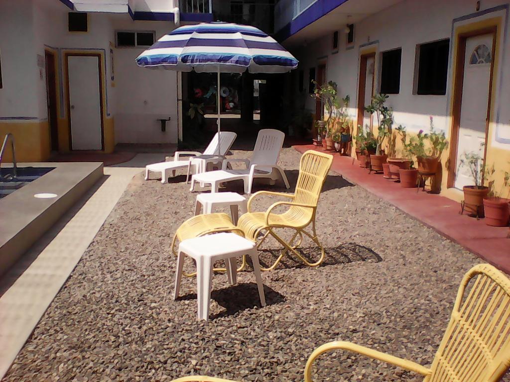 Hotel Sarabi Barra de Navidad Eksteriør billede