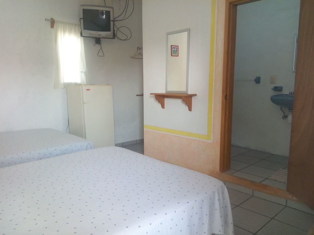 Hotel Sarabi Barra de Navidad Eksteriør billede