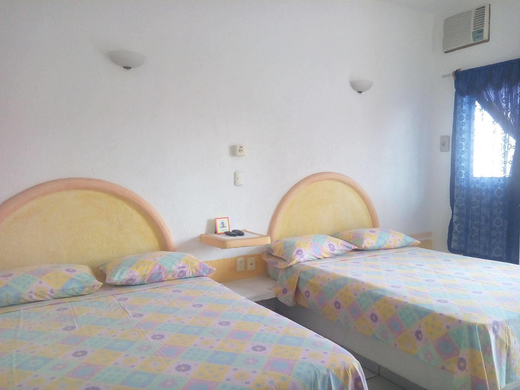 Hotel Sarabi Barra de Navidad Eksteriør billede